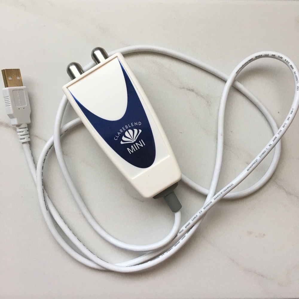 Clareblend Mini Microcurrent Device Kit
